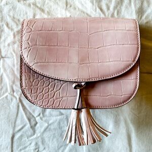 Elegant Pink Croc-Embossed Crossbody Bag